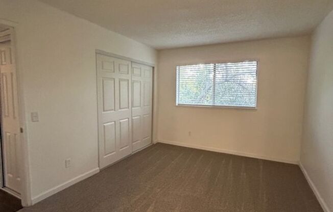 2 beds, 2 baths, 900 sqft, $1,795, Unit 26