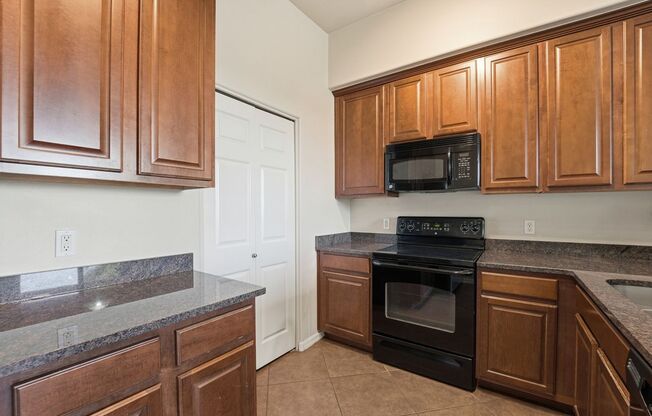 2 beds, 2 baths, $1,595