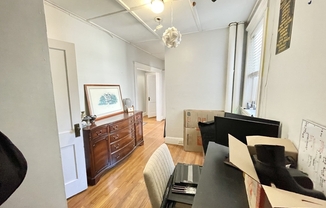 1 bed, 1 bath, 650 sqft, $2,850, Unit 25