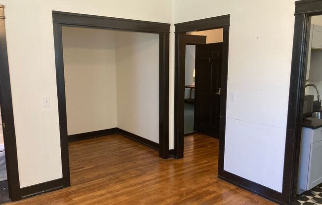 Studio, 1 bath, 405 sqft, $1,199, Unit Unit 1