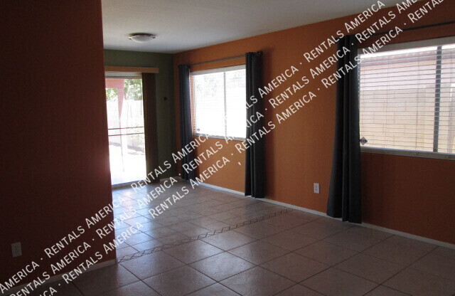 3210 W ABRAHAM LN