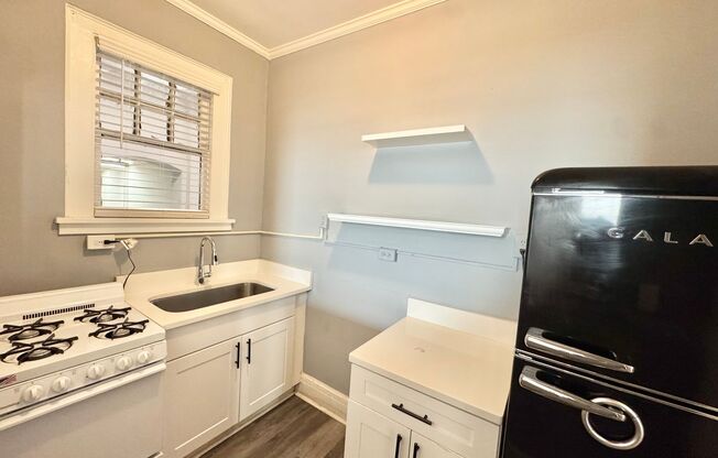 2 beds, 1 bath, $1,375, Unit 311