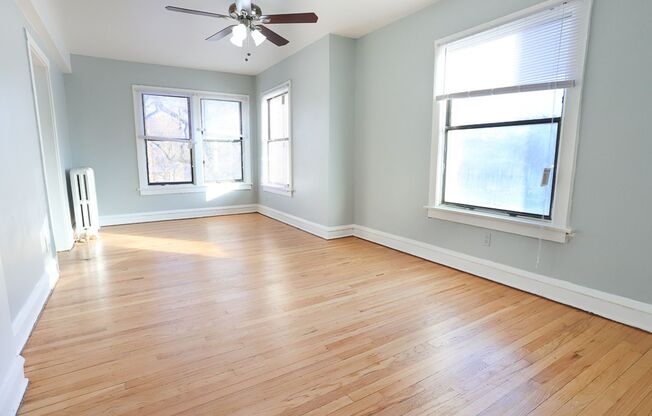 Studio, 1 bath, $1,025