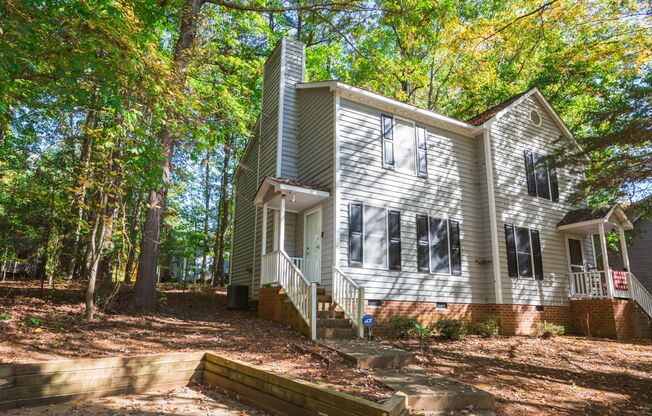2 bed, 1.5 bath Duplex in American Village Minutes to Duke University!