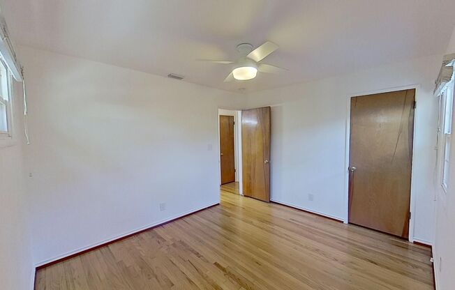 3 beds, 1 bath, $3,400