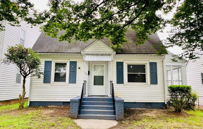 Adorable 2bdrm/1bth Bungalow Conveniently Located in Richmond's Historic Churchill!!