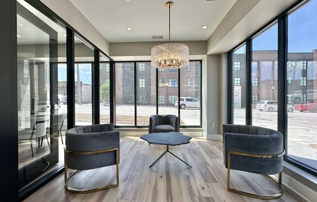 1 bed, 1 bath, 647 sqft, $1,210, Unit HW-310