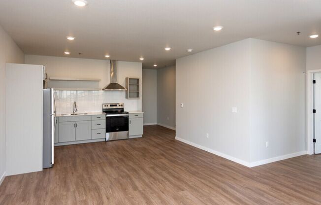 2 beds, 2 baths, 1,096 sqft, $1,450, Unit 602