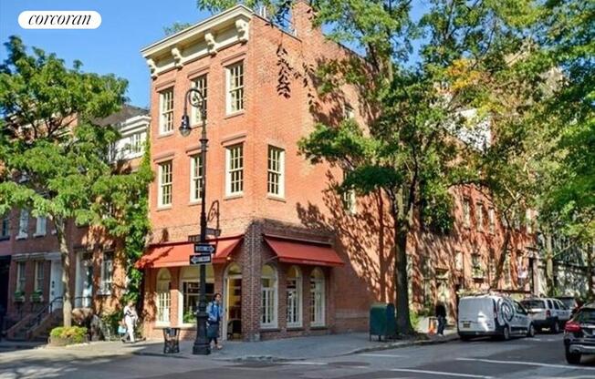51 BANK ST
