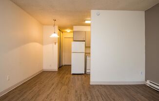 1 bed, 1 bath, 525 sqft, $1,050, Unit 62