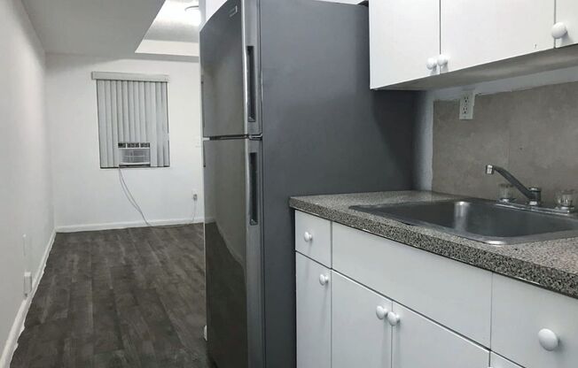 2 beds, 1 bath, 750 sqft, $1,650, Unit 5250-7