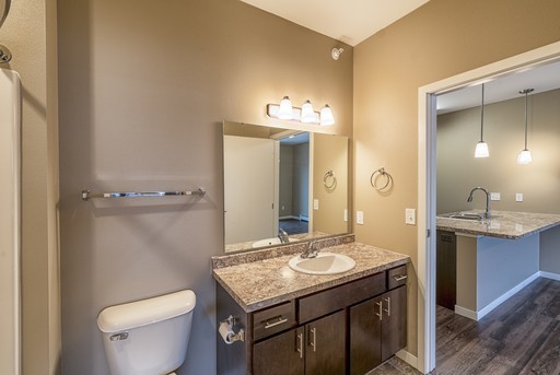 Studio, 1 bath, 610 sqft, $1,035, Unit 102