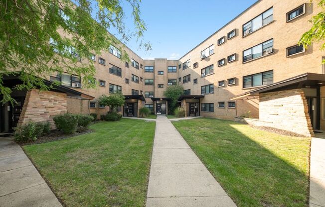 1 bed, 1 bath, 620 sqft, $2,595, Unit 10230-A3