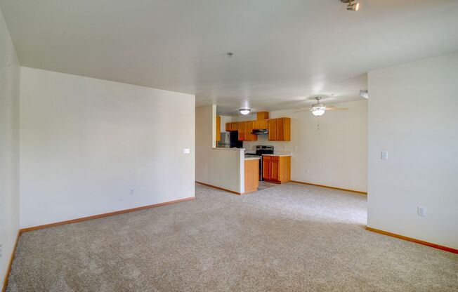 1 bed, 1 bath, 811 sqft, $1,595, Unit F304