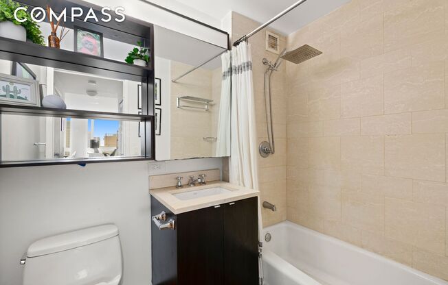 1 bed, 1 bath, $5,395, Unit 40E