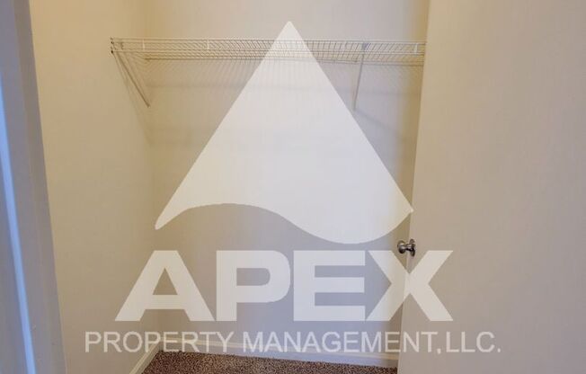 3 beds, 2 baths, $1,600, Unit 1841-112