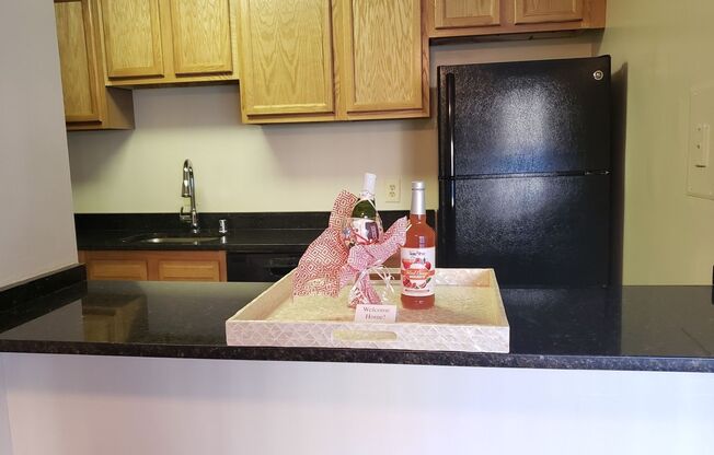 3 beds, 2 baths, 1,300 sqft, $2,375, Unit 3331 #203