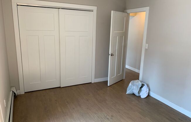 1 bed, 1 bath, $1,085, Unit 203