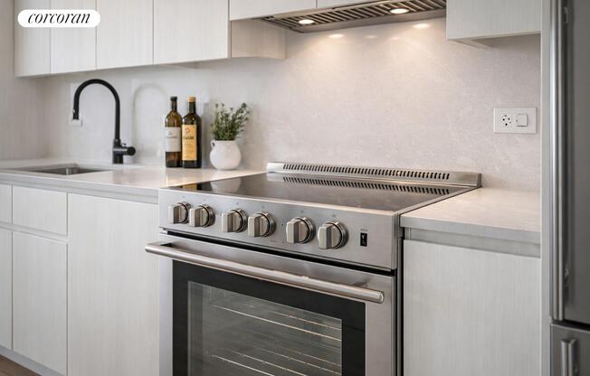 1 bed, 1 bath, $2,815, Unit 713W