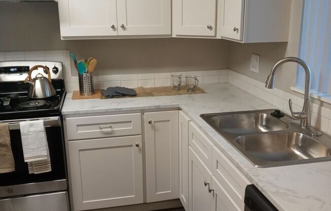 Pointe West Apartments