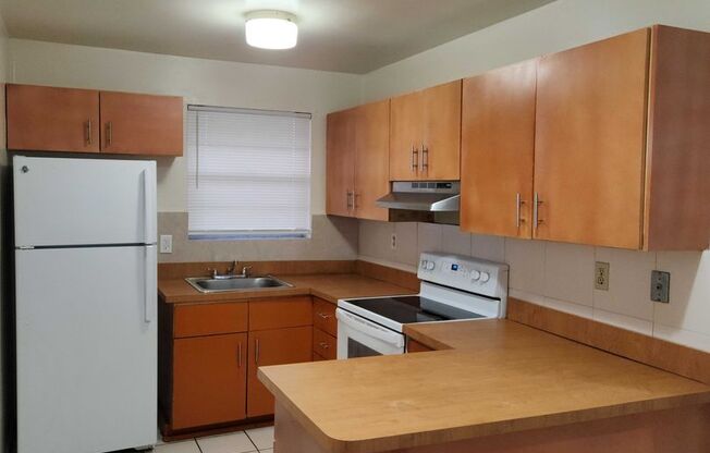 2 beds, 1 bath, $1,885