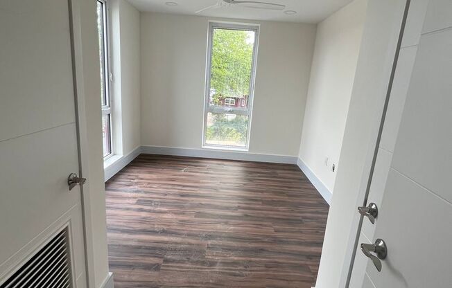 1 bed, 1 bath, 620 sqft, $1,860, Unit 204