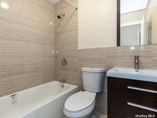 3 beds, 1 bath, 1,200 sqft, $3,450