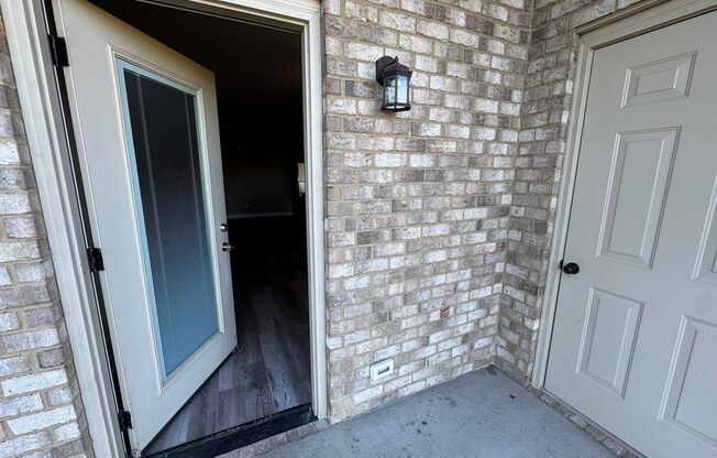 2 beds, 2 baths, 980 sqft, $975, Unit 222