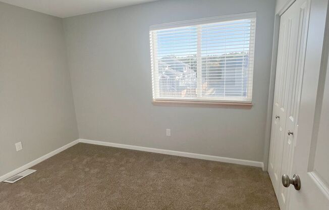 2 beds, 1 bath, $2,250