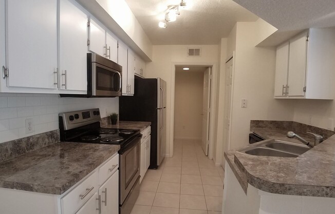 2 beds, 2 baths, $1,750