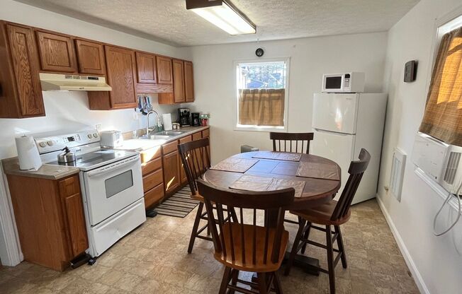 FURNISHED HOUSE...2 Bedroom 1 Bath