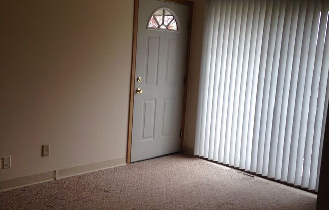 2 beds, 1 bath, 800 sqft, $1,019, Unit 8034 - 202