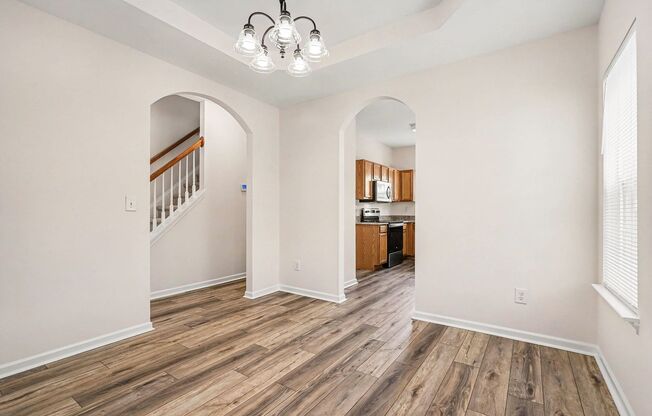 3 beds, 2.5 baths, $2,000