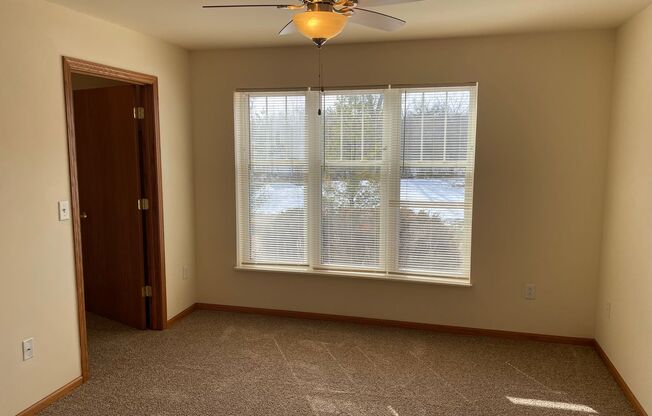 2 beds, 2 baths, 1,223 sqft, $1,675, Unit 931-100
