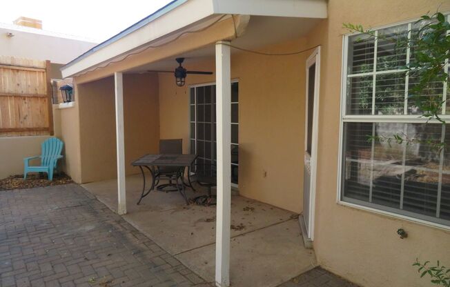 2 beds, 2 baths, $1,700