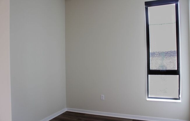 2 beds, 1 bath, 945 sqft, $2,250, Unit 108