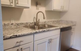 1 bed, 1 bath, 740 sqft, $925, Unit 3005-D