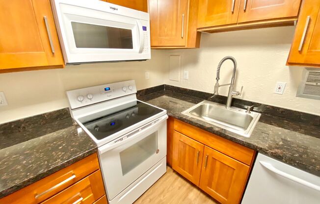 Mercer Vista Apartments
