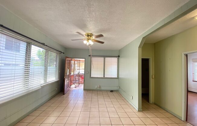 3 beds, 1 bath, 850 sqft, $2,485, Unit E Upstairs