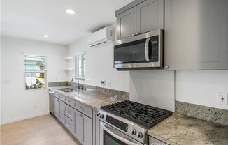 1736 EUDORA AVE