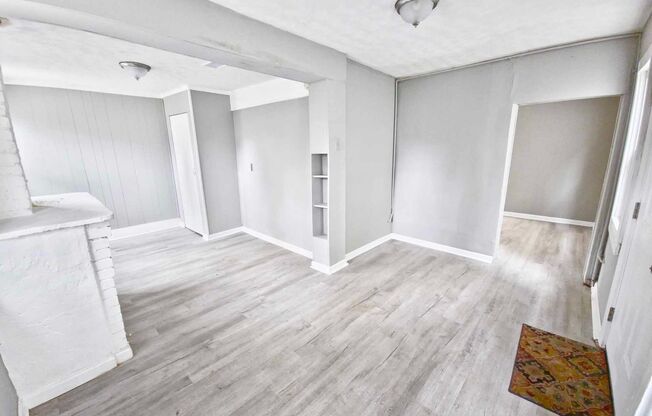 1051 Barret Ave