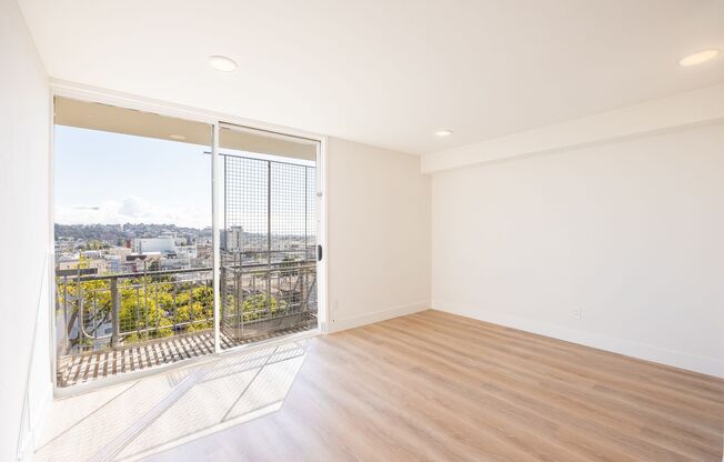 940 Guerrero Street (1082r)