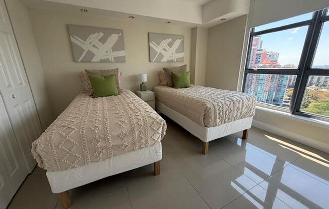 2 beds, 2 baths, $3,500, Unit # 2303