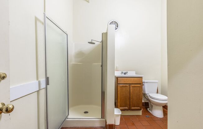 Classic Co-Living Loft in Belltown - SRO