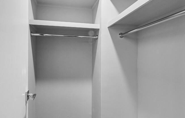 1 bed, 1 bath, $4,200, Unit 20N