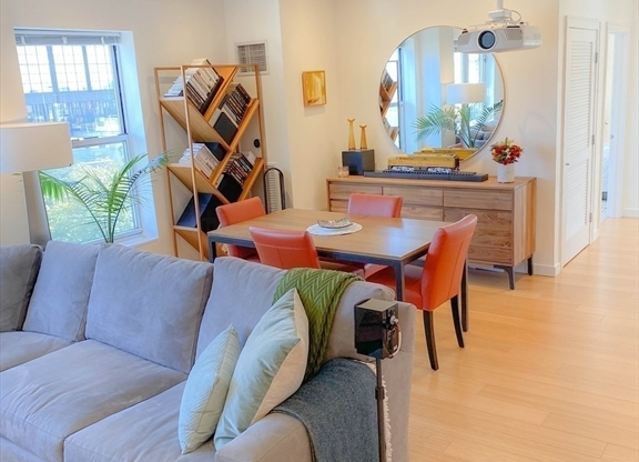 2 beds, 1 bath, 1,084 sqft, $5,500, Unit 608