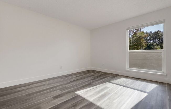 1 bed, 1 bath, 700 sqft, $1,450, Unit 15