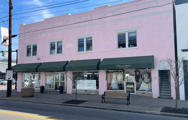 301-305 W Benson St