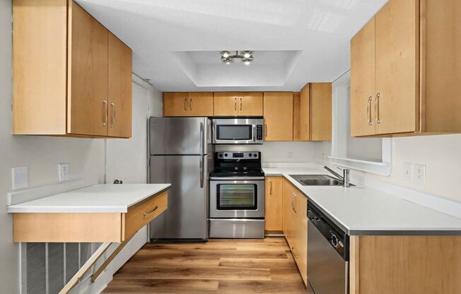 Beautiful 2 Bedroom Condo For Rent Near APSU!