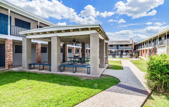 2 beds, 1 bath, 768 sqft, $925, Unit 228B